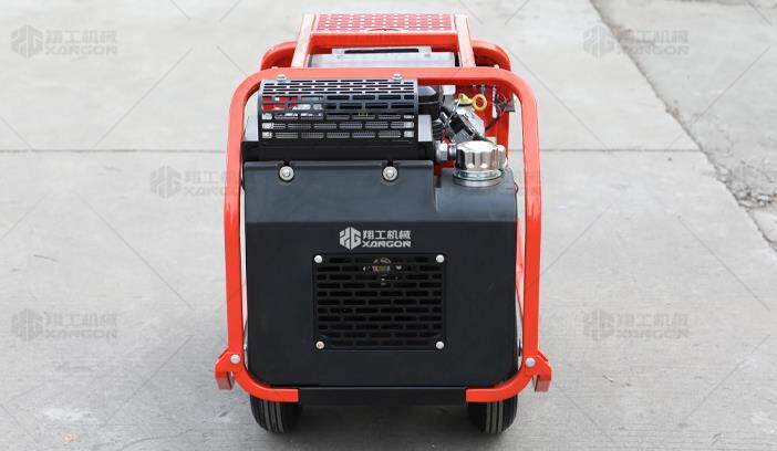 液壓動力站自帶散熱器，可持久工作