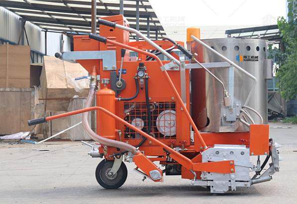 道路劃線機客戶擔(dān)心的問題，一一解決